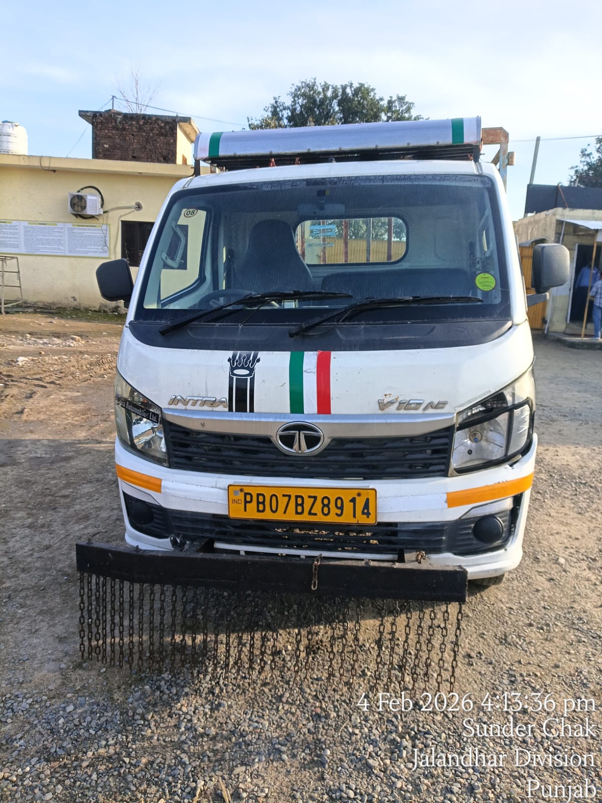 Tata Intra V10 2021 image 1