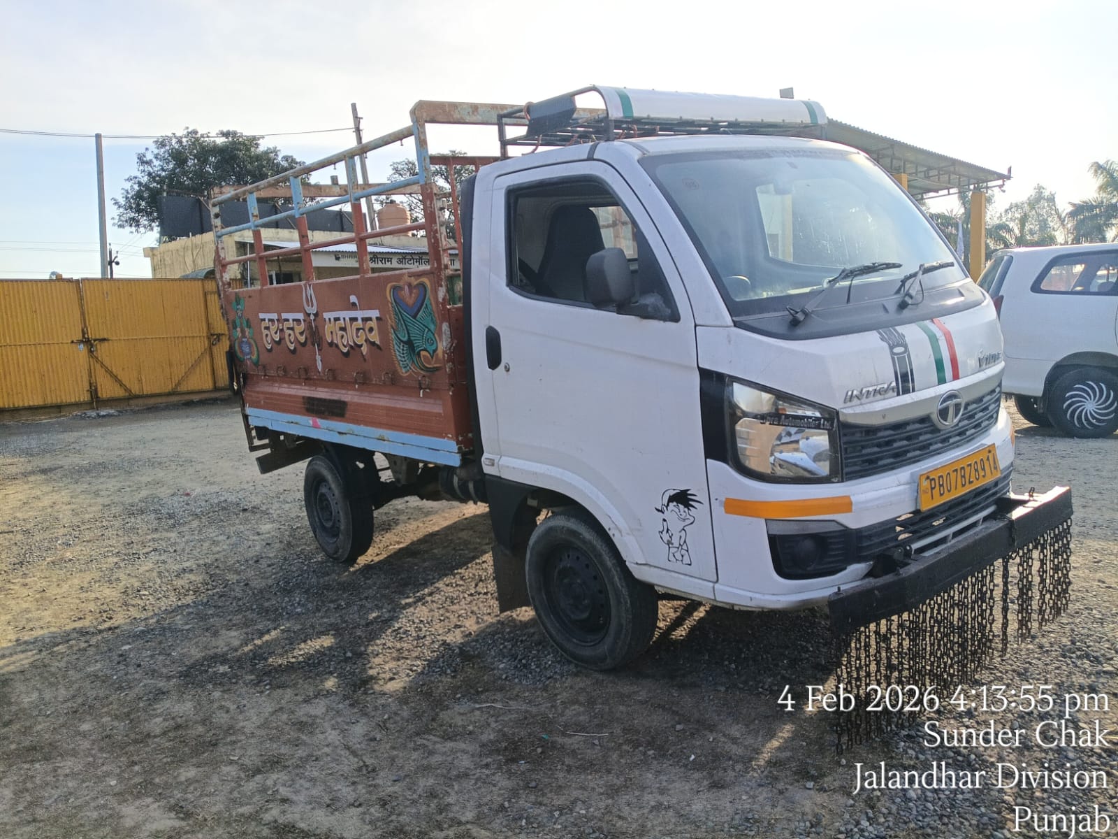 Tata Intra V10 2021 image 3